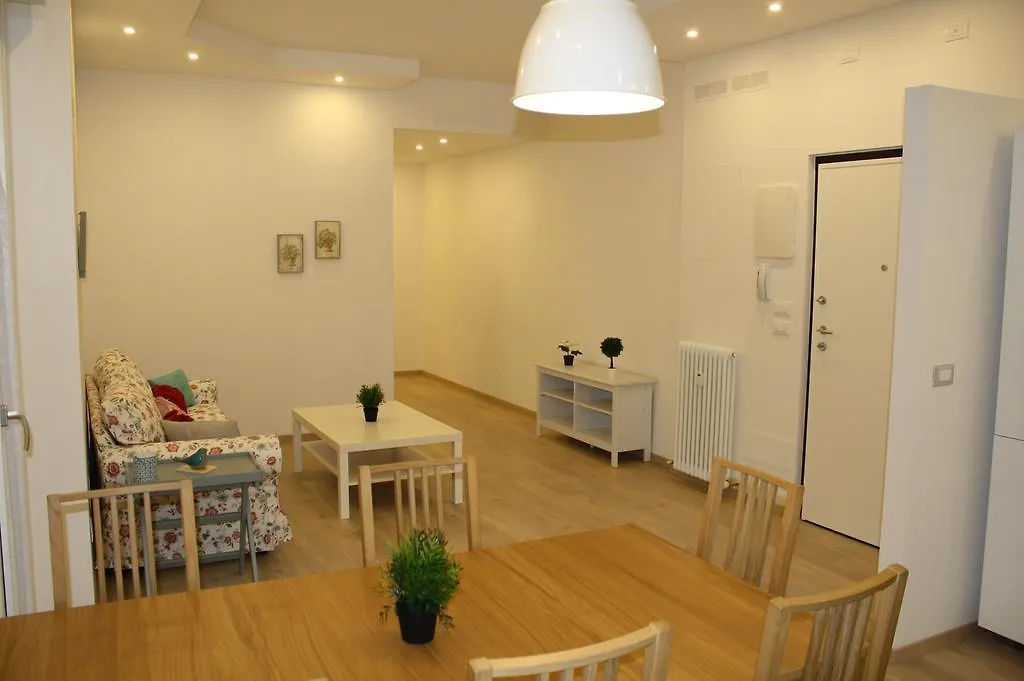 La Casa Di Kro Bolonia 0*,