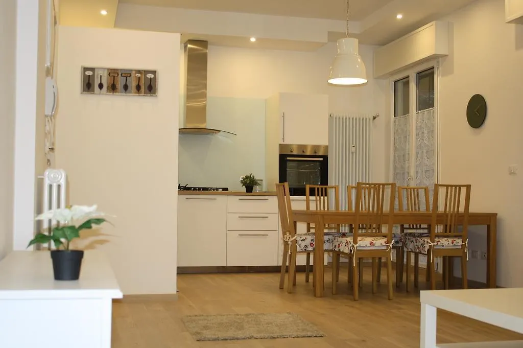 La Casa Di Kro Bologna 0*,