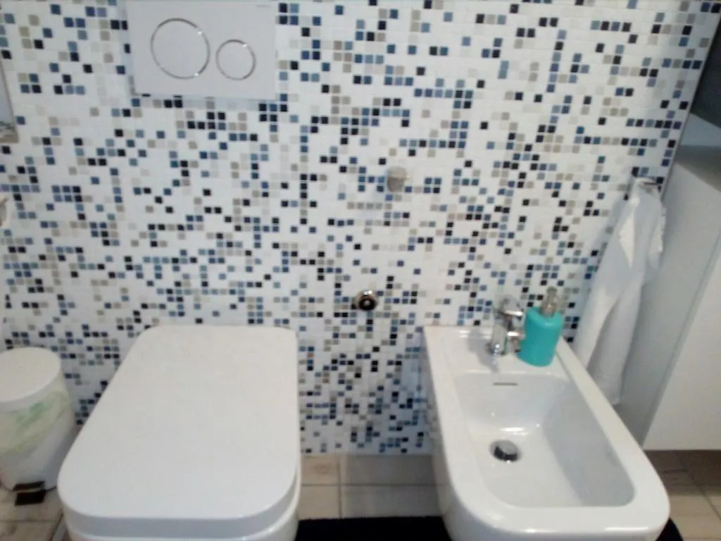 Apartment La Casa Di Kro Bologna Italien